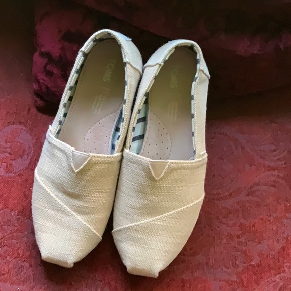 Toms slip on beige linen shoes size 8 - Picture 1 of 8